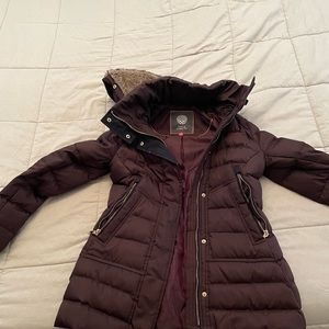 Vince Camuto winter jacket-detachable hood